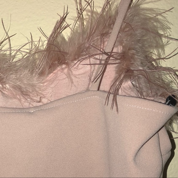 Pink feather rim top - Picture 3 of 4